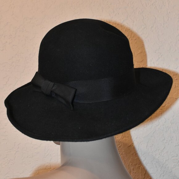 Vintage Bermona Trend Black Hat with Ribbon from England - Picture 3 of 3